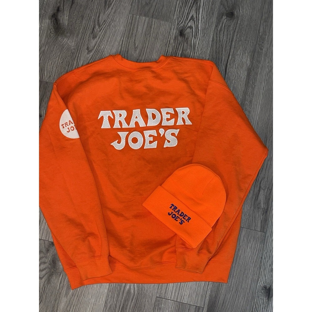 Trader Joes Orange Sweatshirt Size Men's Small Golden Heavy Blend & NWOT Beanie